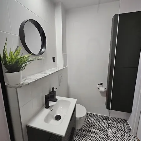 Pistachio Old Town *